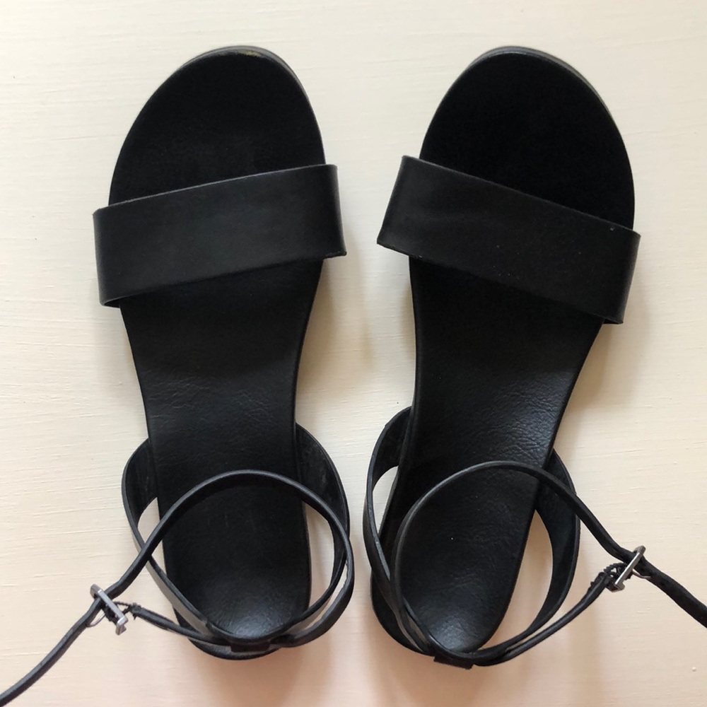 Black Sandals